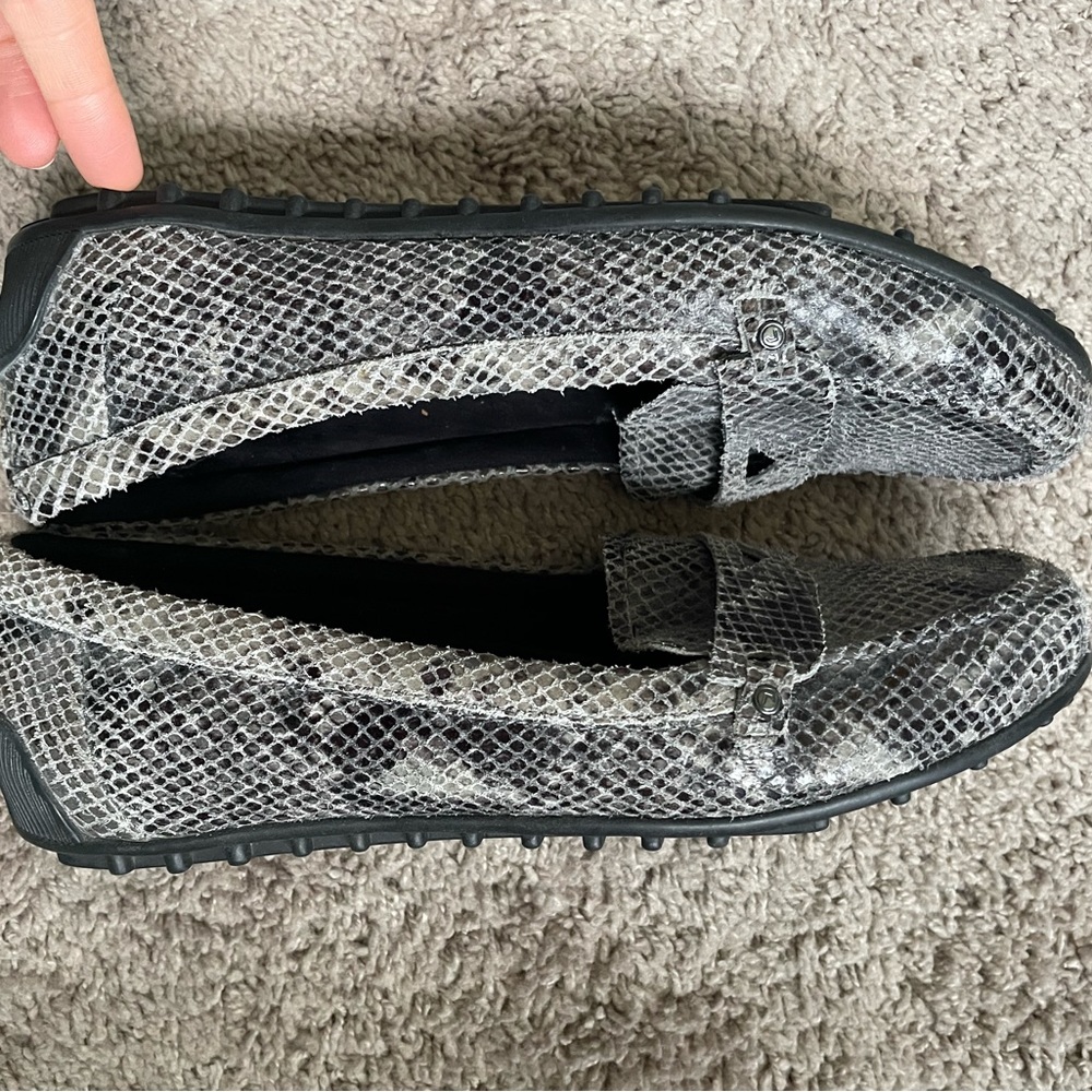 Rockport Woman’s Loafers - Picture 7 of 8